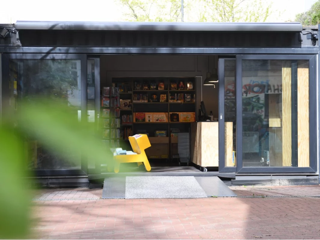 Familienbibliothek Else Ury